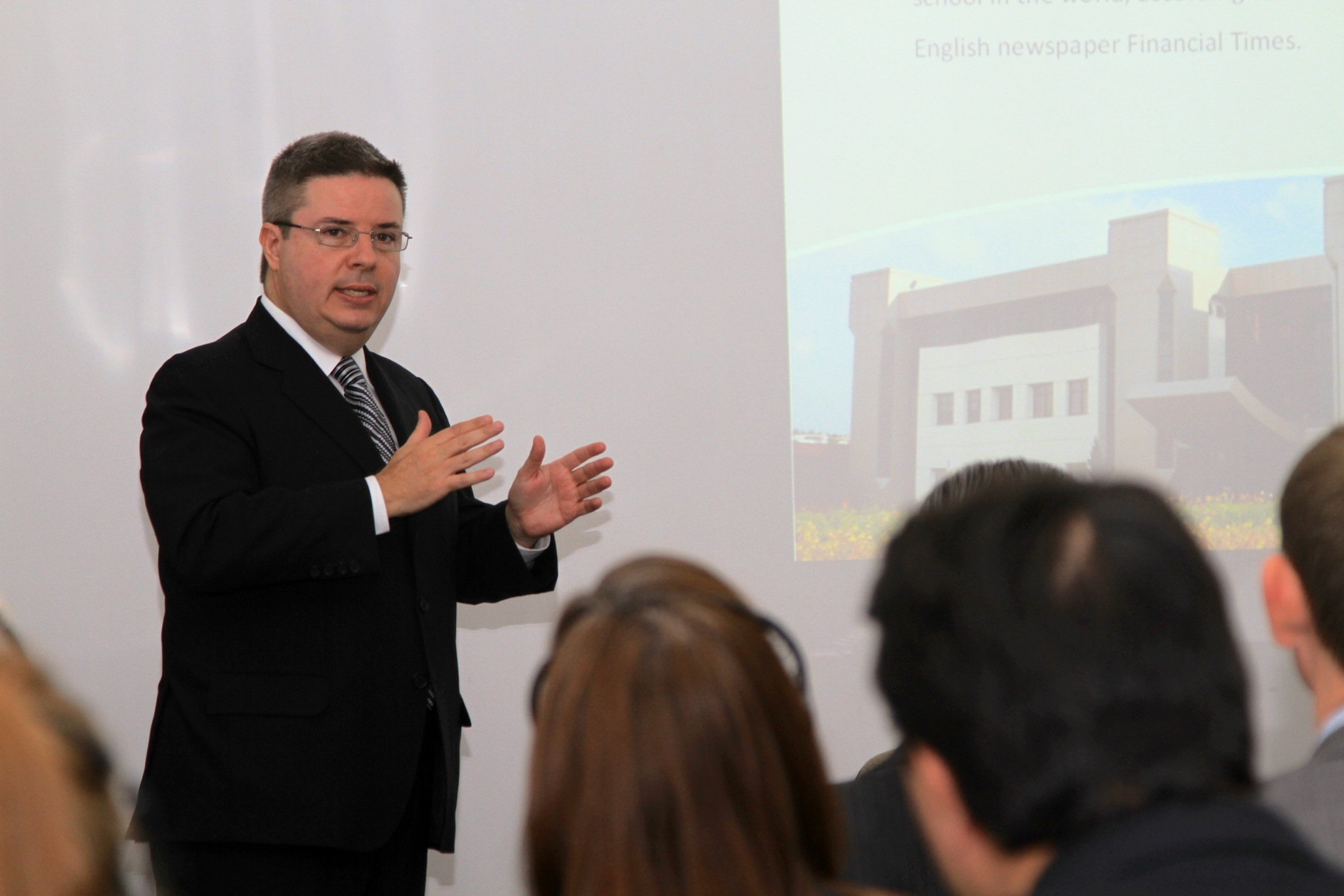 Governador apresentou a investidores internacionais as potencialidades econômicas de Minas - Foto: Soraya Ursine